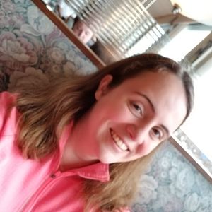 Meet your Posher, Kim